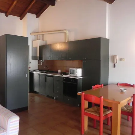 Pila Aparthotel Côme